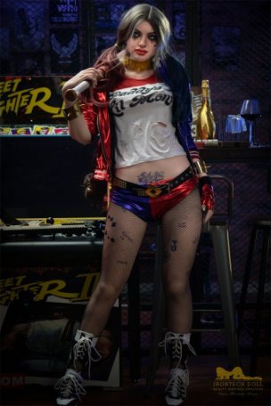 Silikonová panna Ivy - Harley Quinn / 166 cm / D-Cup / Minus - Irontech Doll