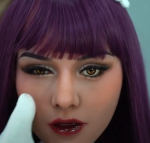 No Poker Face - manuální zavírání očí